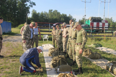 «Путь к высоте: парашютные прыжки участников проекта «Помним, гордимся, наследуем!»