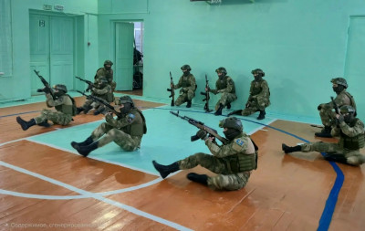Открытие месячника военно-патриотической работы в Гимназии: курсанты ВСК «Патриот» вдохновляют молодежь примером дисциплины и мужества